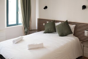 3 Schlafzimmer, Schreibtisch, Reisekinderbett, kostenloses WLAN