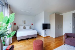 Desk, iron/ironing board, free WiFi, bed sheets