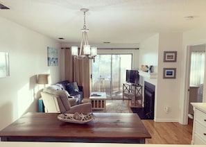 Smart TV, fireplace, DVD player