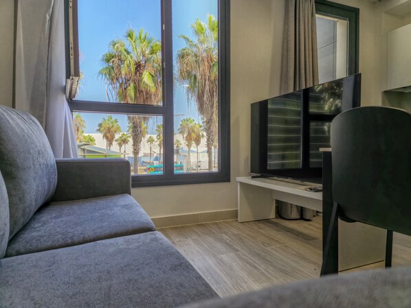 Living area - Apartment by Playa de Las Canteras Beach (Las Palmas de Gran Canaria)