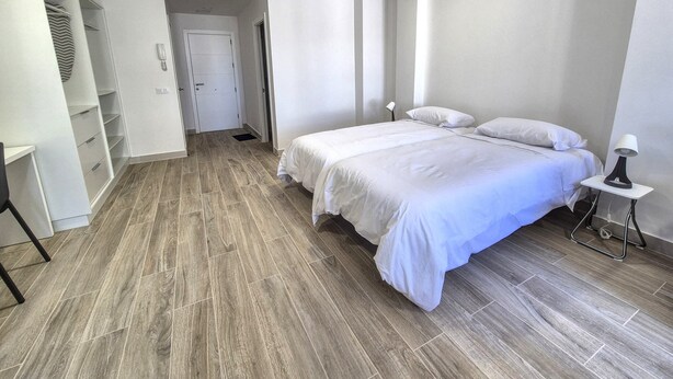 1 bedroom, iron/ironing board - Apartment by Playa de Las Canteras Beach (Las Palmas de Gran Canaria)