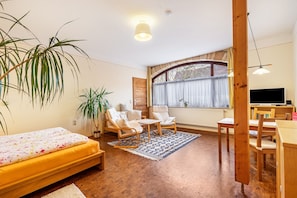 1 bedroom, WiFi, bed sheets - Holiday Home 'Cozy in Lohmen' with Private Terrace and Wi-Fi (Lohmen)