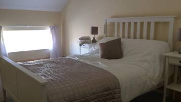 2 habitaciones, wifi gratis y ropa de cama