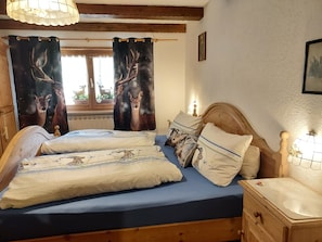 1 sovrum, strykjärn/strykbräda, wi-fi och sängkläder