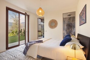 5 soverom, strykejern/-brett, wi-fi og sengetøy