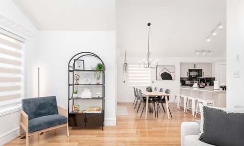 Ellerslie - Sleeps 6 - AC - Garage