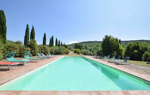 Stunning apartment in San Vito in Monte