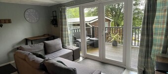 Delightful 2 Bedroom Welsh Chalet, situated between Snowdonia and Caernarfon.