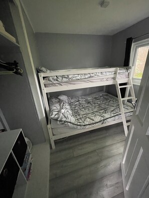 2 chambres, fer et planche à repasser, Wi-Fi gratuit