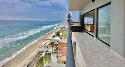 Luxury Beachfront Condo 3BR 3BA with stunning views