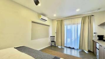 3 多间卧室、熨斗/熨衣板、WiFi、床单