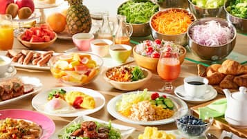 Daily buffet breakfast (JPY 1800 per person)