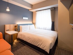Premium bedding, desk, blackout drapes, free WiFi - Comfort Hotel ERA Sapporo North (Sapporo)