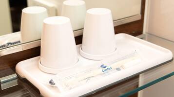 Combined shower/tub, hair dryer, slippers, bidet