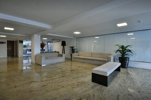 Apartment | Lobby