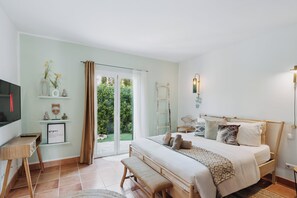4 chambres, fer et planche Ă repasser, Wi-Fi, draps fournis