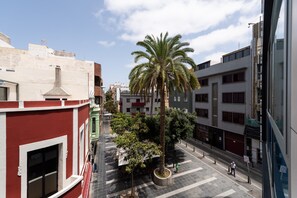 Apartment | Exterior - Apartment in Las Palmas Near Las Canteras Beach (Las Palmas de Gran Canaria)