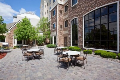 Perfect Business Traveler Room with Complimentary Breakfast