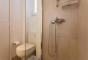 تجهيزات دش، مجففات شعر، مناشف