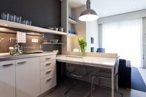 Frigorifero, microonde, macchina per tè/caffè