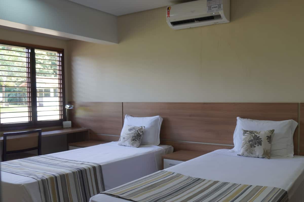 ห้องทวิน, อาคารเสริม | เครื่องนอนระดับพรีเมียม, พื้นที่ทำงานแบบใช้แล็ปท็อป, Wi-Fi ฟรี