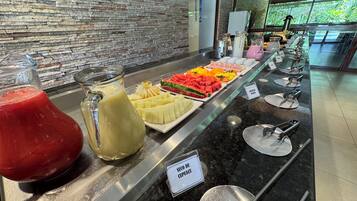 Desayuno buffet incluido todos los días