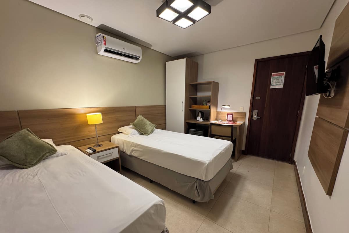 Superior Twin Room, Non Smoking, Courtyard View | Free WiFi, bed sheets