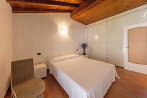 1 多间卧室、熨斗/熨衣板、WiFi、床单