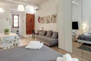 1 quarto, ferros/tábuas de passar roupa, Wi-Fi, roupa de cama