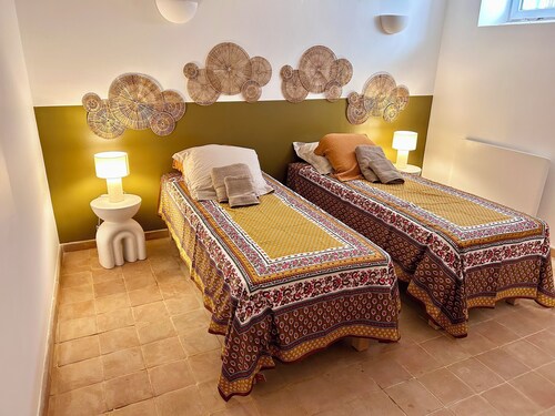 Charmante maison au centre d’Aix, calme, absolue, lumineuse.