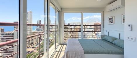 3 多间卧室、熨斗/熨衣板、WiFi、床单