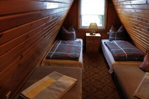 2 bedrooms, bed sheets