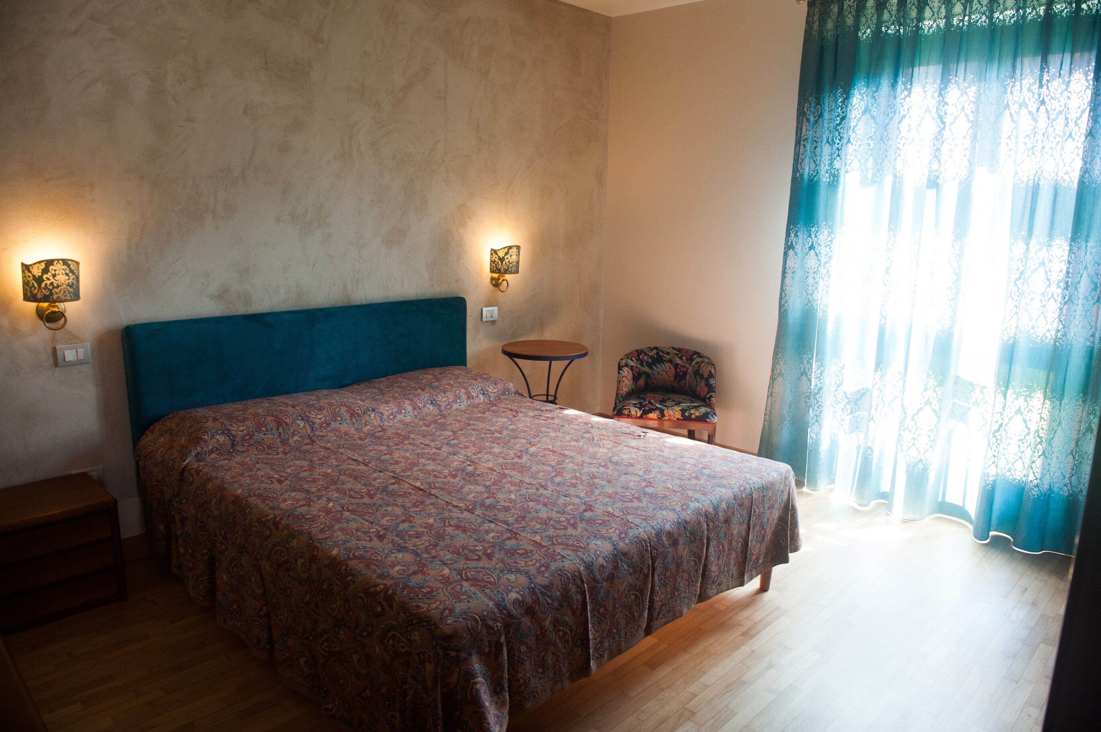 2 camere, Wi-Fi, lenzuola