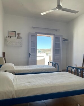 2 bedrooms, WiFi, bed sheets