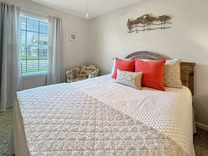 3 bedrooms, individually decorated, individually furnished - Coastal Retreat - Stay for 6! (Gulf Shores)