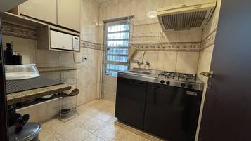 Villa | Private kitchen | Cookware/dishes/utensils