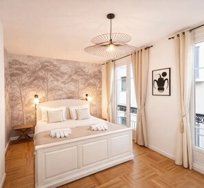 Iron/ironing board, travel crib, free WiFi, bed sheets - 1597 Amelot (Paris)