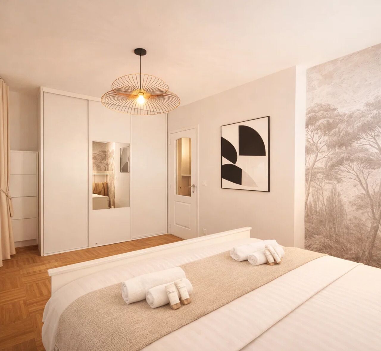 Signature Apartment, Courtyard View | Iron/ironing board, travel crib, free WiFi, bed sheets