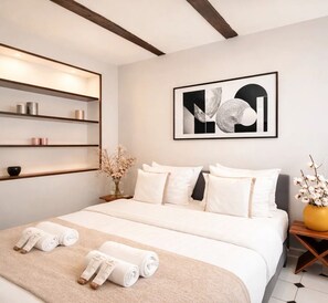 Signature Apartment, Courtyard View