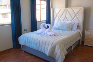 Zimmer, 1 Doppelbett, Stadtblick