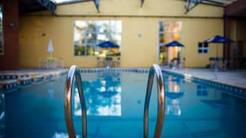 Pool | Seasonal outdoor pool