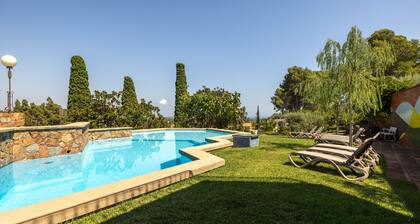 Country House 'Villa La Guaita' with Sea View, Private Pool and Wi-Fi