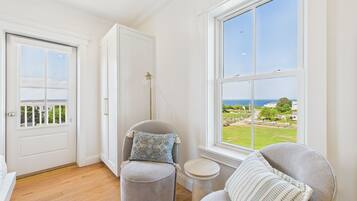 Room 202 | Rideaux occultants, fer et planche Ă repasser, Wi-Fi gratuit