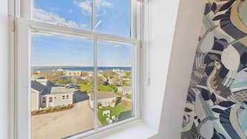 Room 304 | Beach/ocean view