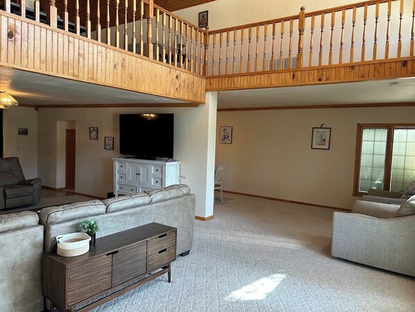 Living Room Seating 3
