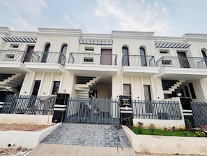 Villa, 4 Bedrooms, Smoking, Balcony | Exterior - Stay Royal BNB - Luxury Villa (Kharar)
