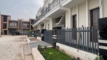 Villa, 4 chambres, fumeurs, balcon | Extérieur