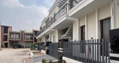 Stay Royal BNB - Luxury Villa