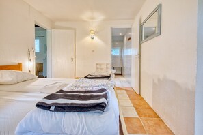 1 habitación y ropa de cama 