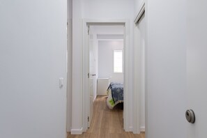 House | 2 bedrooms, iron/ironing board